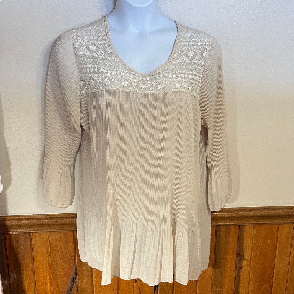 Women's Cream Embroidered Yoke Top Size 2X